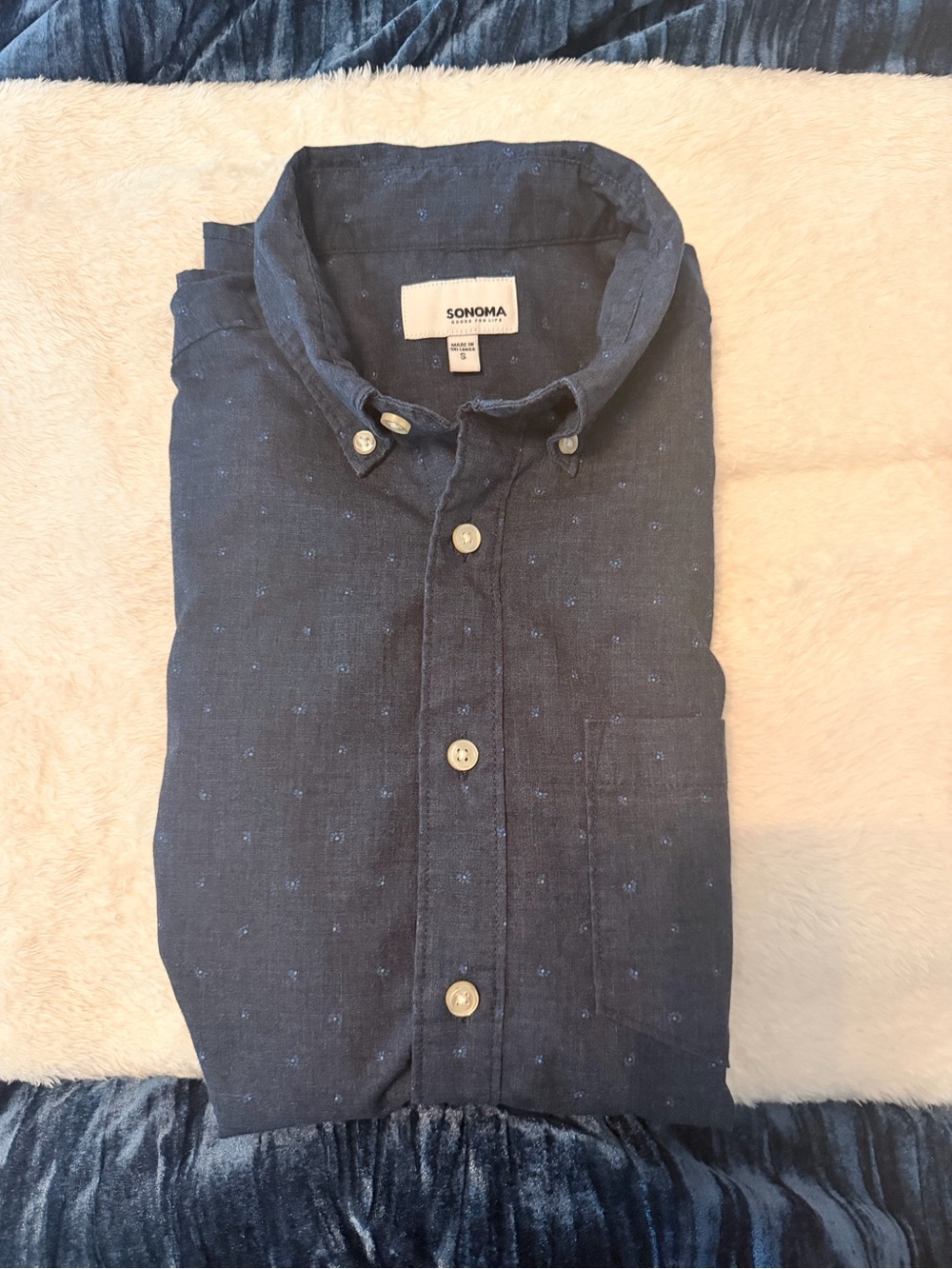 Sonoma Men's Dark Navy Button-Down Shirt with Dotted Texture